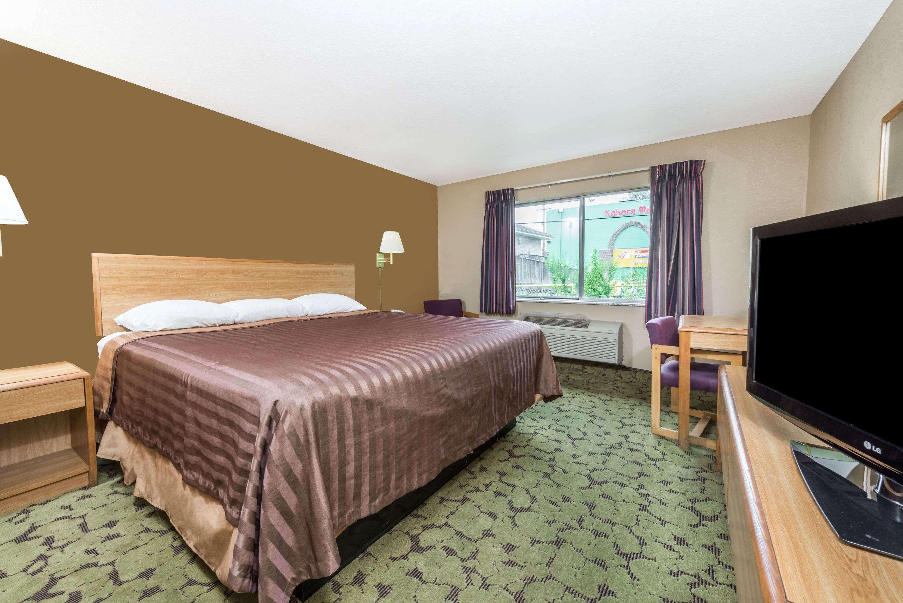 Travelodge By Wyndham Bloomington Kültér fotó