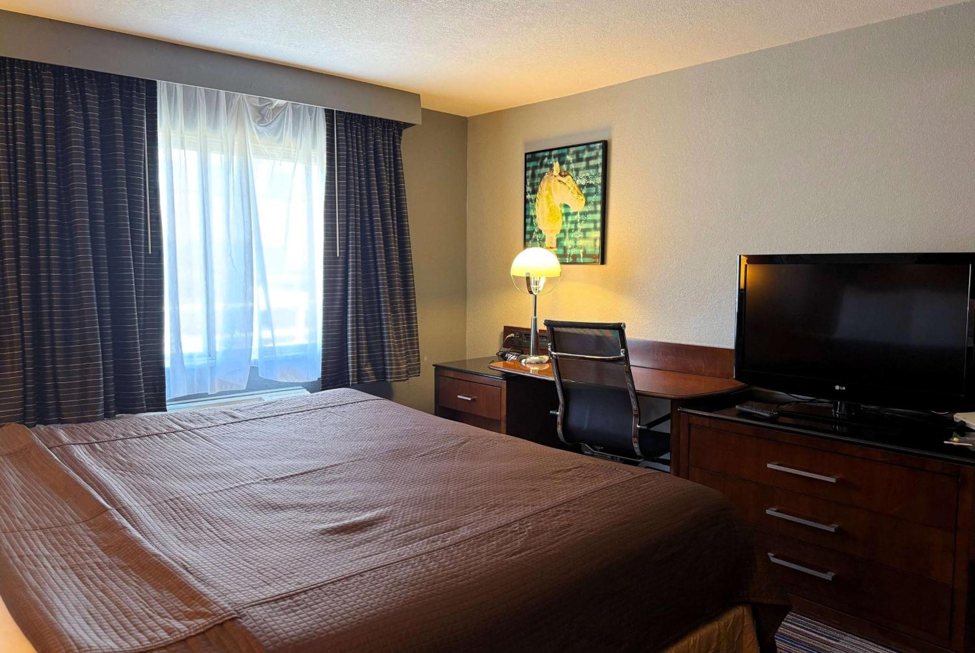 Travelodge By Wyndham Bloomington Kültér fotó